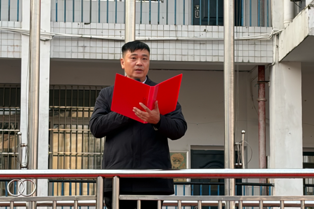 书记校长开学第一讲 | 湘乡市向阳学校左志钢：如骏马奔赴属于自己的山与海