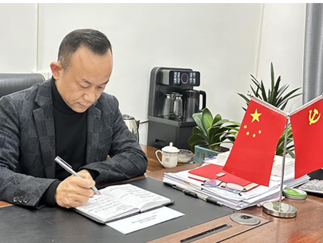 书记校长开学第一讲丨衡阳县渣江镇中心小学付建军：承玉麟风骨 做幸福少年