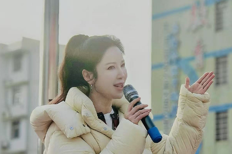 书记校长开学第一讲 | 娄底市第九小学殷丽红：骐骥驰骋健体魄  科创逐光向未来