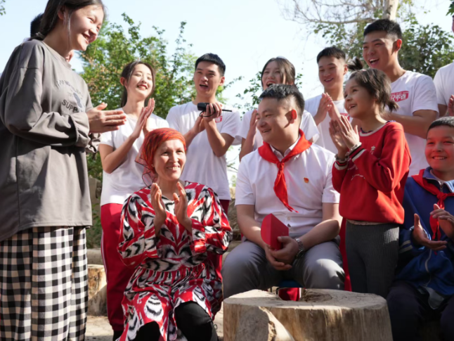 跨越7000公里的行走思政课——湖南信息学院“兄弟连”学生社团教育援疆记