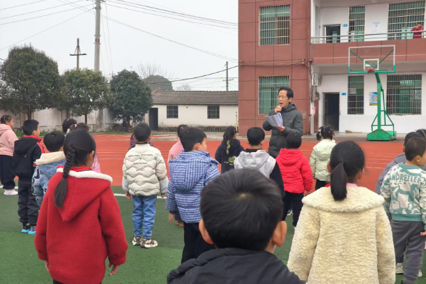 书记校长开学第一讲 | 益阳市资阳区张家塞乡天星小学符庆明：以“万马奔腾”之势谋发展，以“精益求精”之心创辉煌
