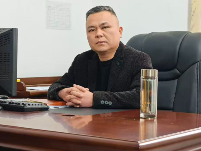 书记校长开学第一讲 | 湘潭县石潭镇白托中心小学盛争华：以质量立校 以安全护航 以创新赋能