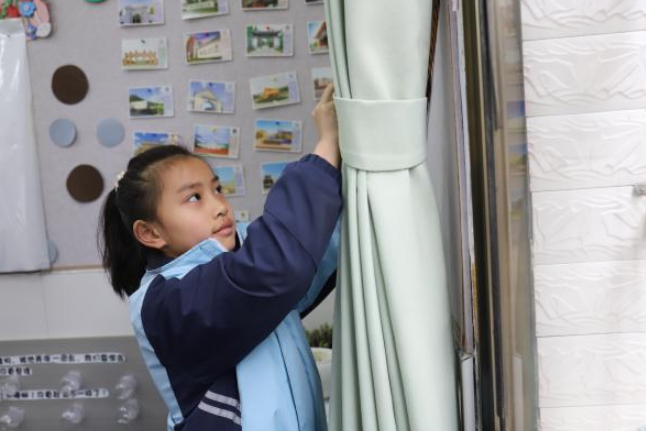 开学第一变 | 从一份提案到一帘清风——临武县六完小开学见惊喜