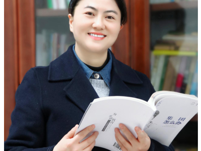 书记校长开学第一讲 | 湘潭县云龙小学朱红果：做有志、有善、有力、有趣的云小少年