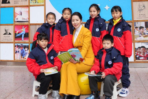 书记校长开学第一讲 | 湖南第一师范学院星沙实验小学李素娟：以微行筑成长，让童年更闪亮