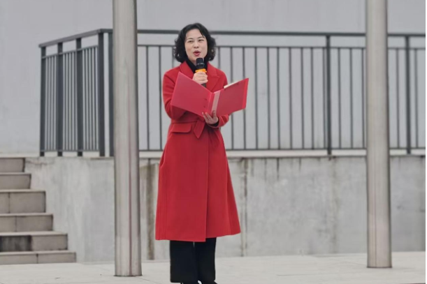 书记校长开学第一讲 | 湘江新区博才金星小学周燕：以童心共创，赴星海之约