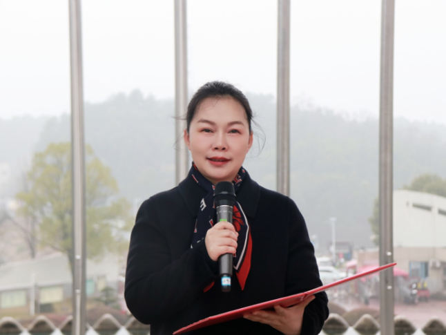 书记校长开学第一讲 | 长沙市雨花区同升湖学校姚丽君：关于“手搓”与“活人感”的教育思考