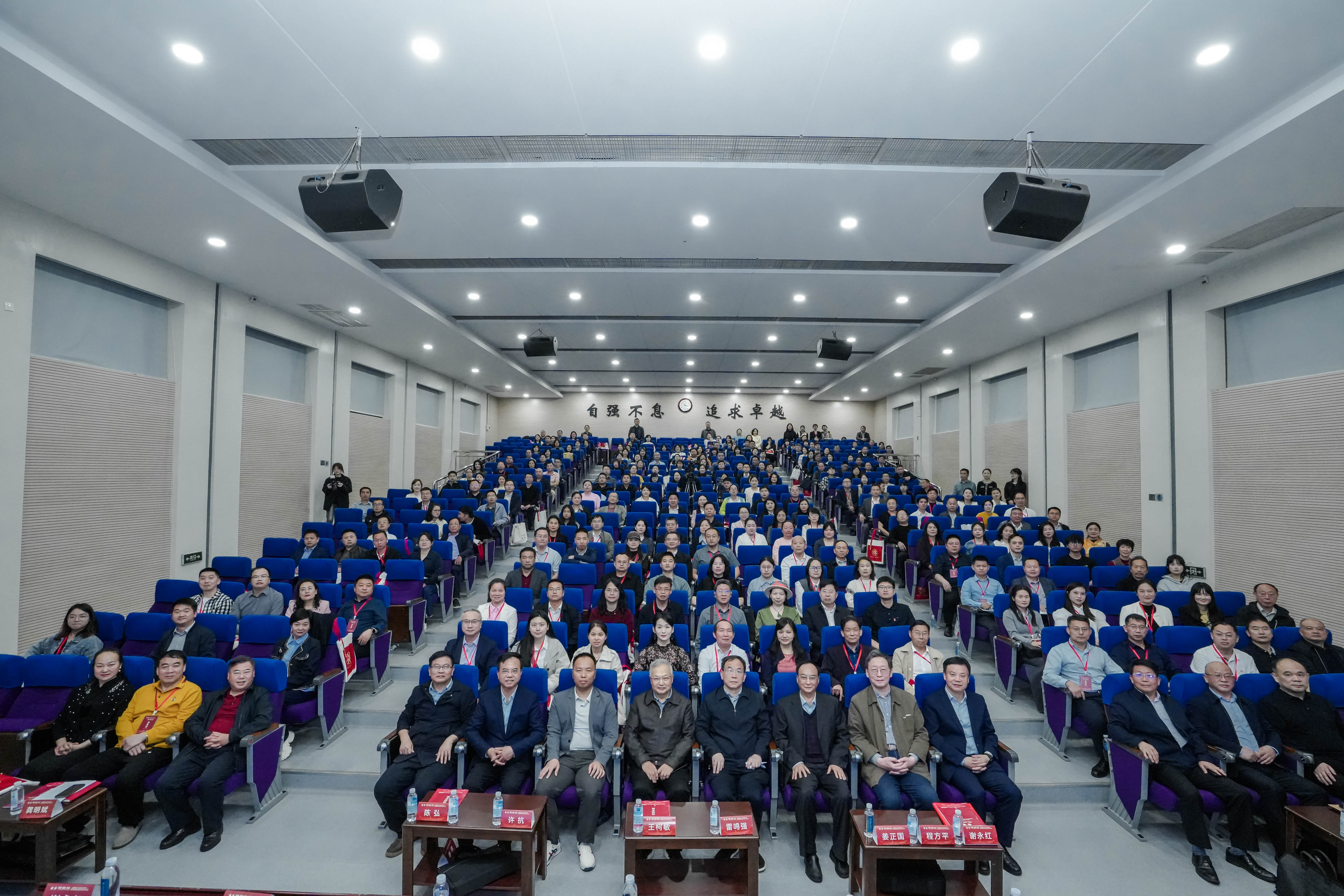 CHY06088.jpg CHY06088.jpg