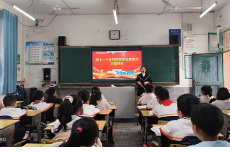 新晃：线上线下齐发力 安全护航伴成长