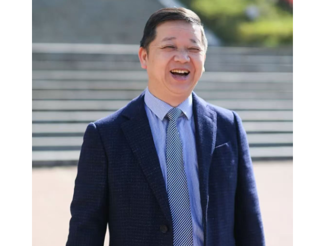 书记校长说·规范管理 | 长沙同升湖学校总校校长孙培文：守规范之本 走长期之路