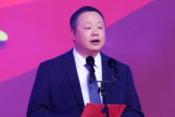 书记校长说·规范管理 | 沅江市第一中学党委副书记、副校长彭立亚：以规范管理纠偏破弊 以体育强基立德树人
