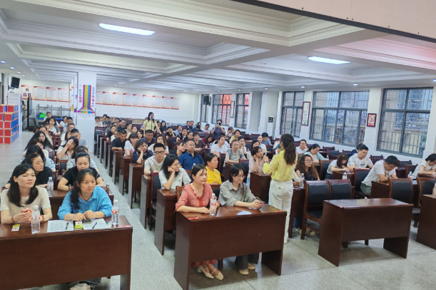 培育好习惯 益阳市人民路小学家校同行守护成长