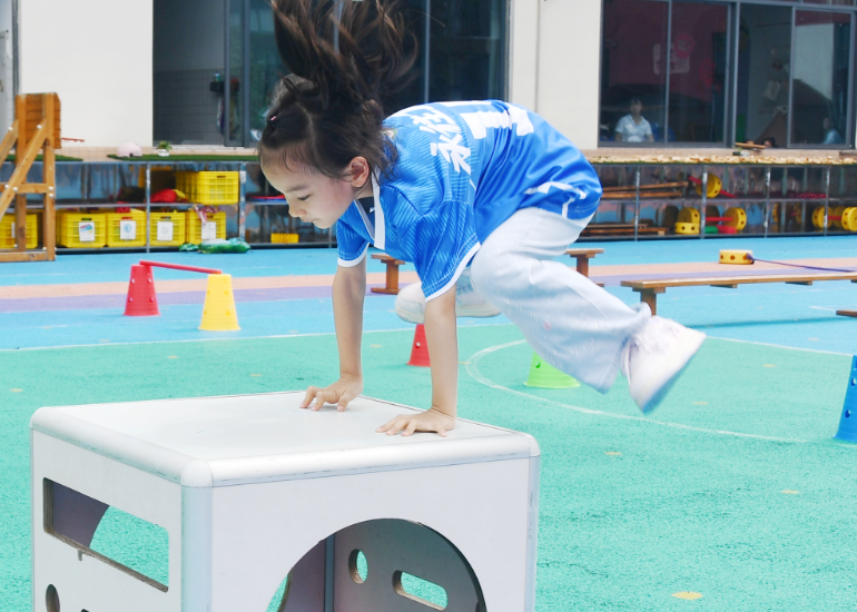 江永县中心幼儿园：趣味运动 健康成长