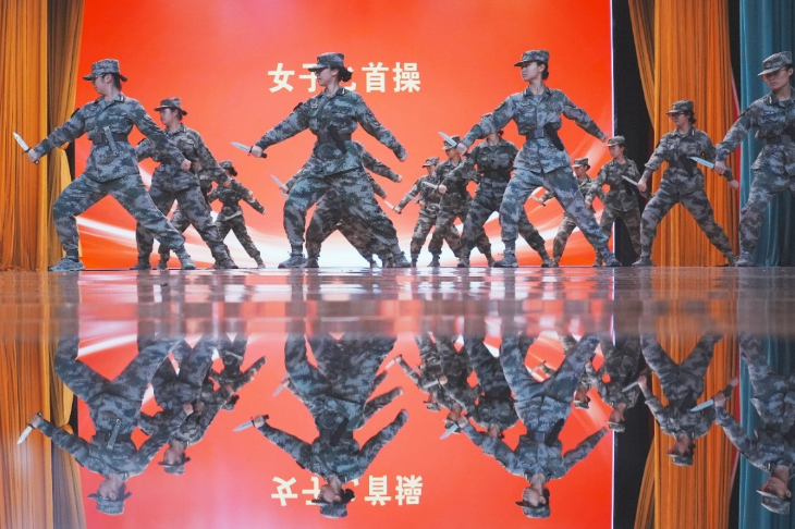 衡阳市2026年大学生征兵宣传启动仪式在南华大学举行