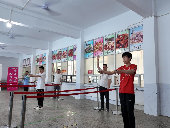 让每个生命都绽放光彩 娄底市特殊教育学校举行跳绳比赛