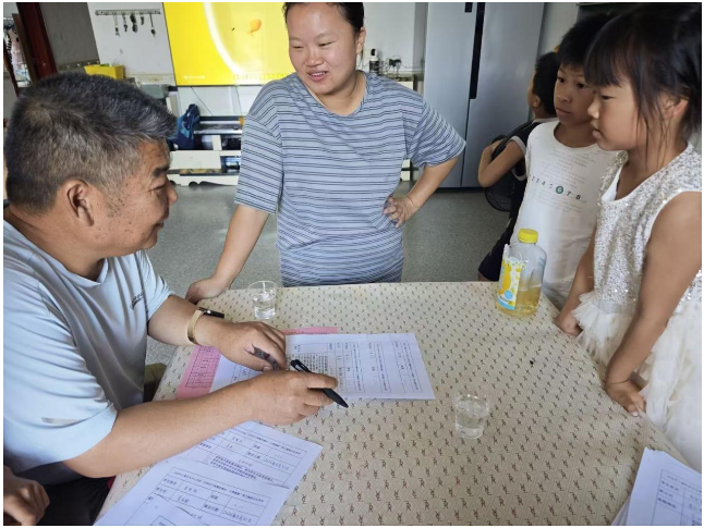 家校同心筑防线 嘉禾县珠泉镇车头中心学校开展多维度安全宣教暨分层家访活动