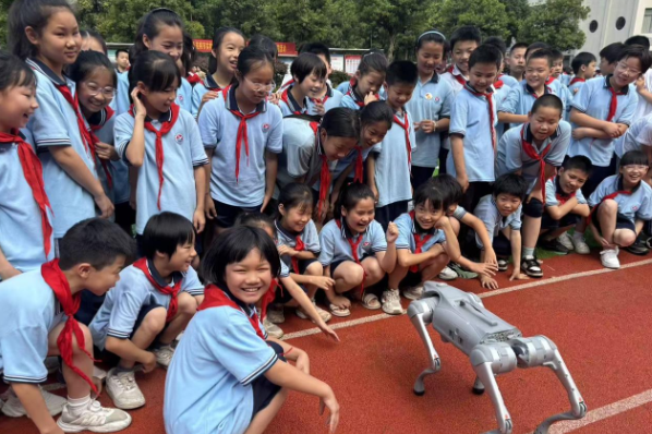 益阳市实验小学：科学魔法润童心 馆校携手启新程