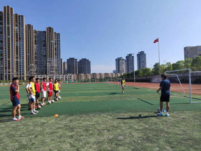 辰溪：全县中小学体育教师“三大球”师资培训举行