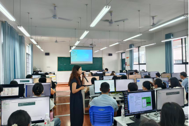 炎陵县举办全县中小学教师人工智能素养县级讲师团集中培训