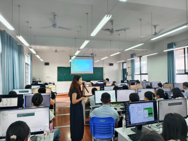 炎陵县举办全县中小学教师人工智能素养县级讲师团集中培训