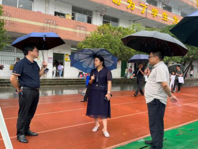 双牌：督导察实情 护航开学季
