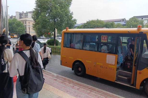 汨罗市成人教育中心：园车接力，十年成链