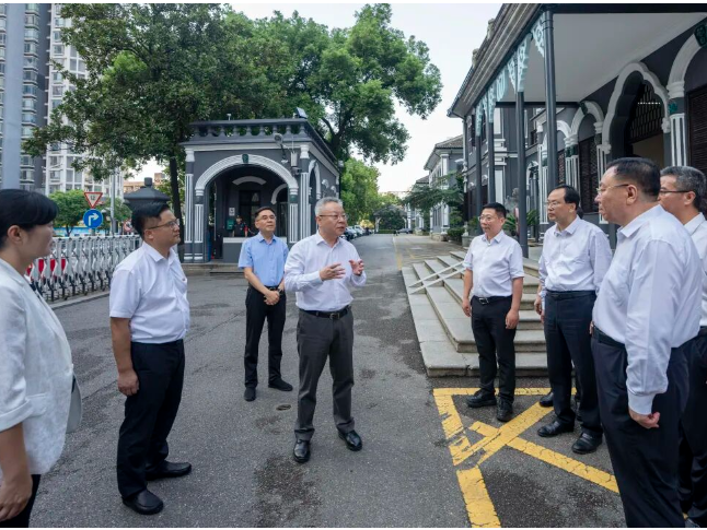 沈晓明在湖南第一师范学院调研