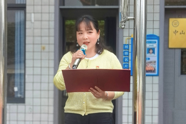 书记校长说 | 安化县东坪镇黄沙坪完小党支部书记、校长刘颖：扎根茶乡沃土，奔赴时代新程