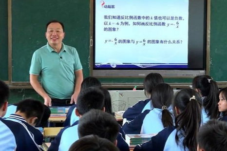 “湖南省优秀教育工作者”获得者侯少飞：一位乡村校长的三尺讲台