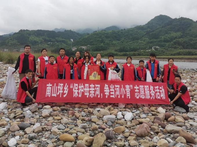 图片22.jpg 图片22.jpg