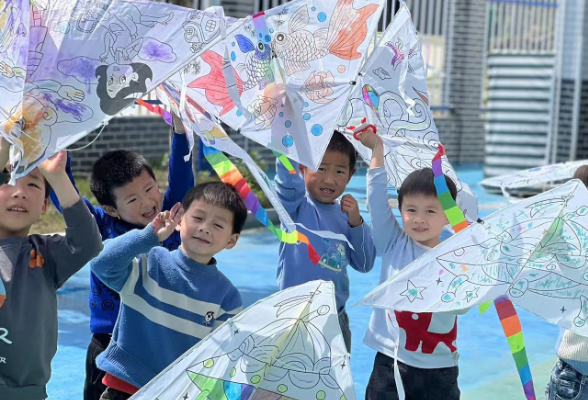 平江县瓮江镇振兴幼儿园：五彩风筝 童心飞翔