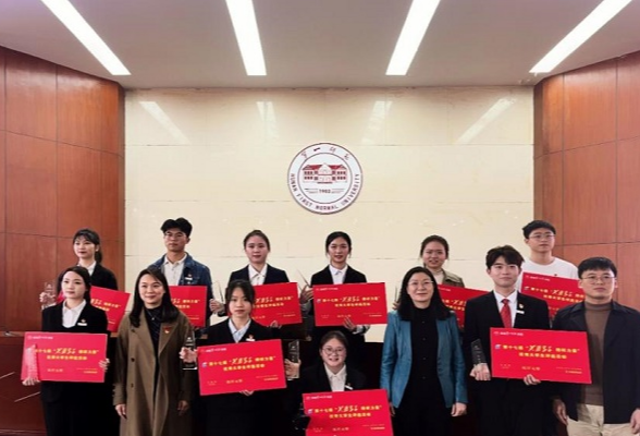 湖南第一师范学院：举办“芙蓉学子·榜样力量”优秀大学生事迹分享会
