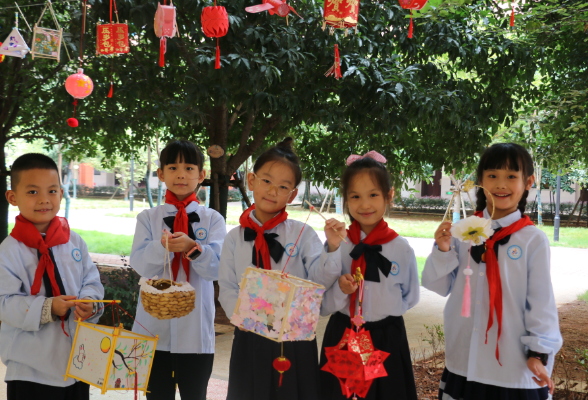 鼎城区永安小学：巧做灯笼  喜庆中秋