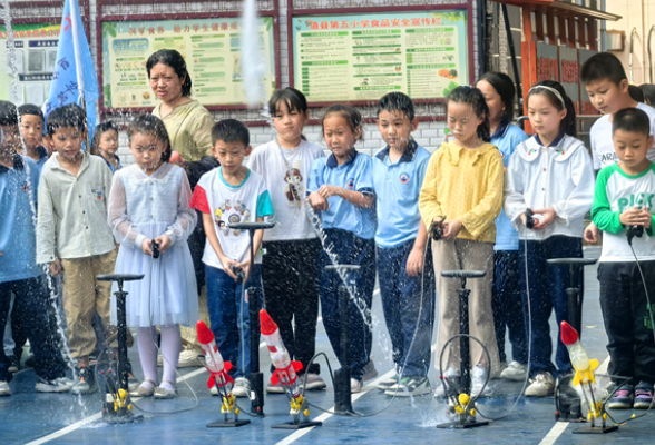 道县五小：趣味科普 播撒科学种子