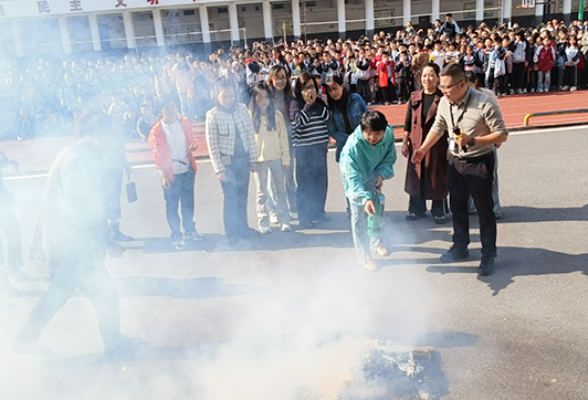 【衡阳县站】春晖小学：用时1分30秒，全校师生安全撤离！