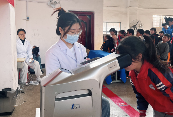 【衡南县站】车江联合学校城关小学：聚焦“视”界 近视防控宣传走进学校