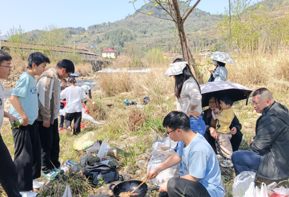 【慈利站】赵家岗土家族乡中学：从课堂到灶台 趣味野炊助成长