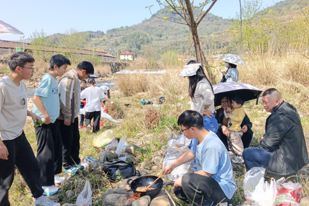 【慈利站】赵家岗土家族乡中学：从课堂到灶台 趣味野炊助成长