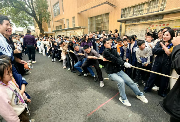 【耒阳站】实验中学铁路园分校：团结协作 力拔山河