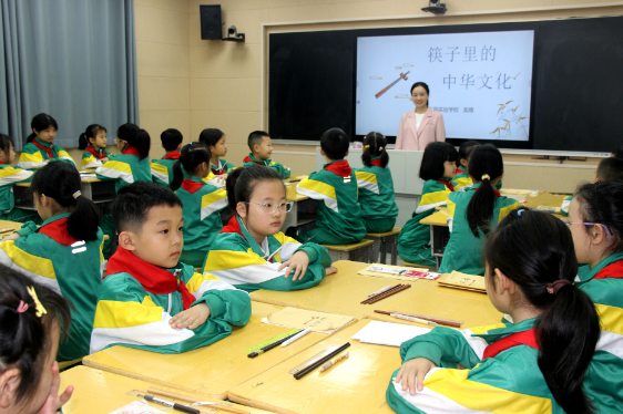 安仁县实验学校：班主任基本功竞赛展风采