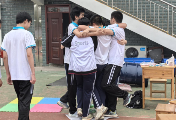 【资阳站】益阳市第六中学：阳光心理 与自我同行