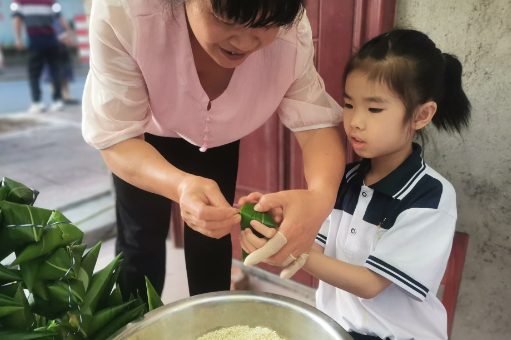 【资阳区站】马良学校：“无作业日”让学生在实践中绽放成长之光