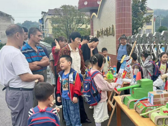 石门雁池乡中心幼儿园：几何变形记 童趣与智慧的碰撞