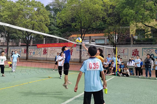 【衡阳县站】金兰镇中心小学：一年一度排球赛 一招一式展风采