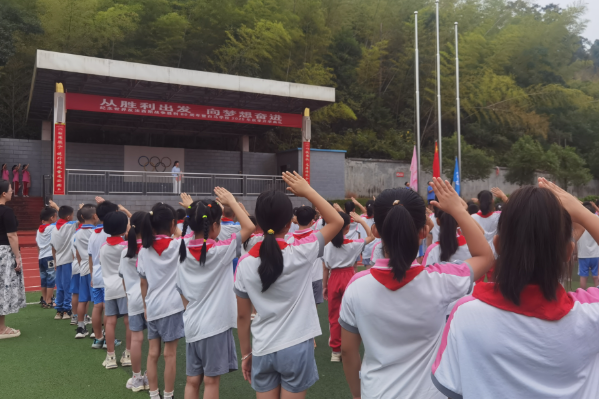 长沙高新区白马学校：以“忠勇健行”铸魂 以英雄精神育心