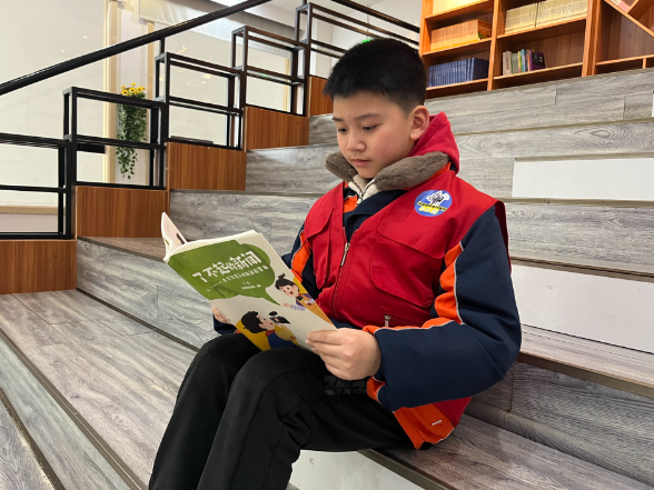 【衡阳县站】许茂林：读《了不起的新闻》，推开新闻世界的大门