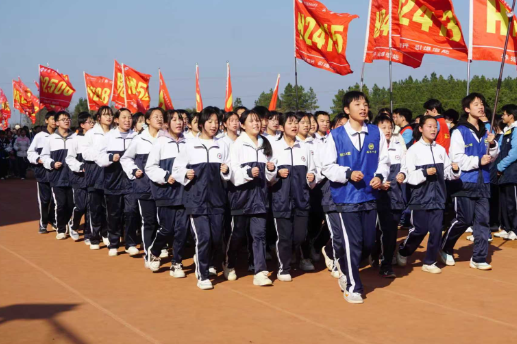 【耒阳站】顺湖中学：在跑操比赛中绽放青春风采