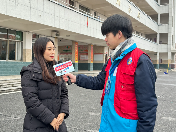 【衡阳县站】江山学校：降温不降爱！新衣温暖留守学生