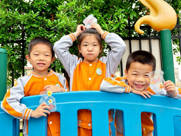 咔嚓一下 写写画画  | 平江县幼教中心第二幼儿园：把秋意装进书签 用陪伴温暖童年