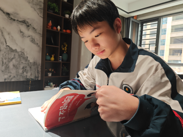 【衡阳县站】陶宥存：看见文字背后的责任与情怀